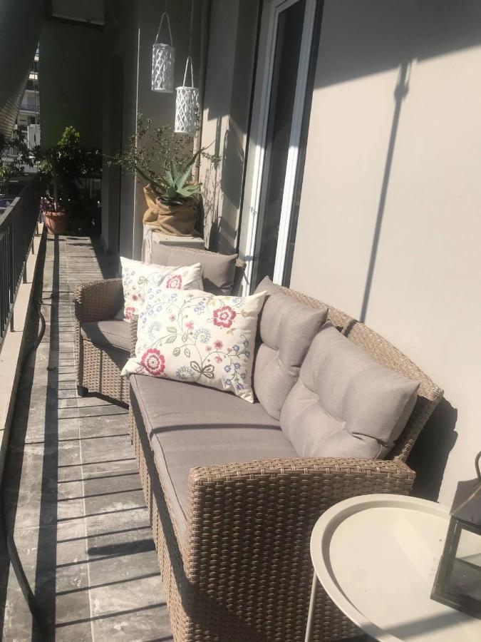 Pepromeno Luxury Apartment In The City Center 칼라마타 외부 사진