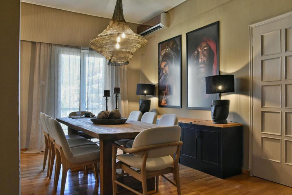 Pepromeno Luxury Apartment In The City Center 칼라마타 외부 사진
