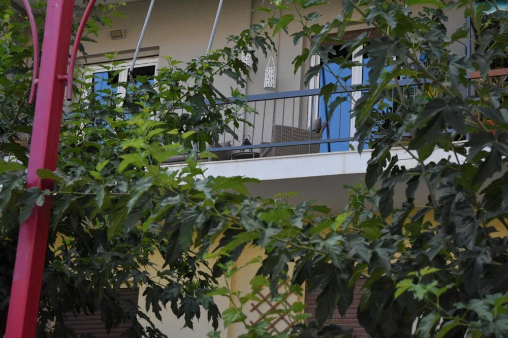 Pepromeno Luxury Apartment In The City Center 칼라마타 외부 사진