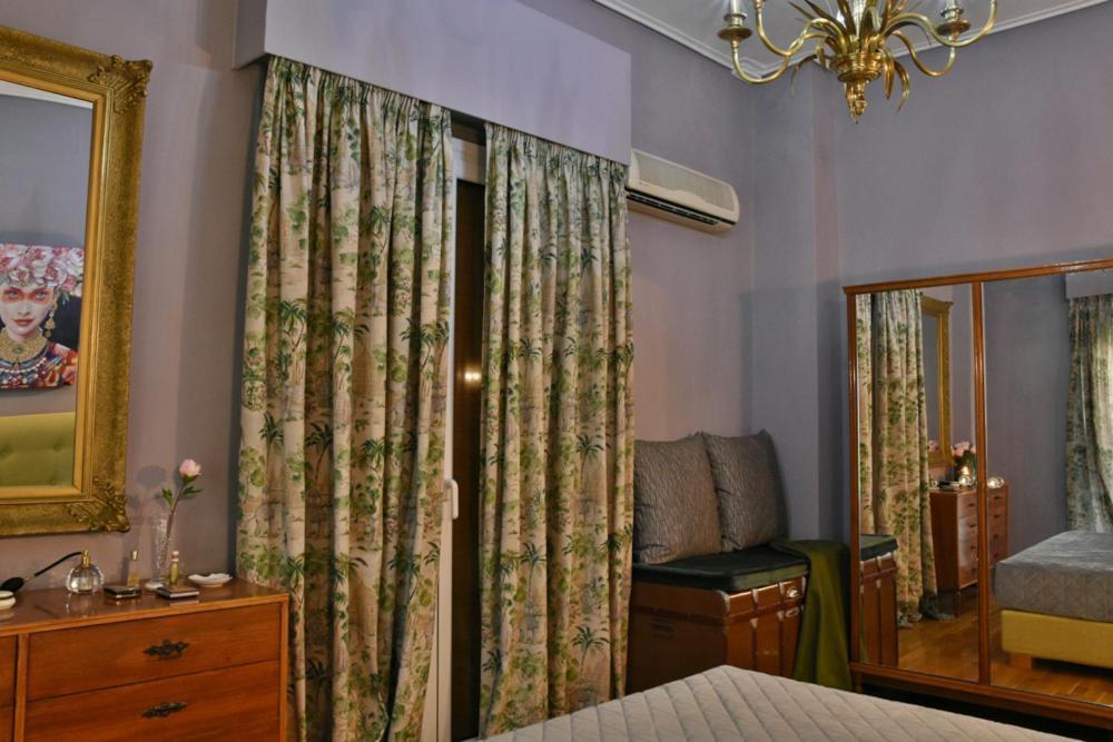 Pepromeno Luxury Apartment In The City Center 칼라마타 외부 사진